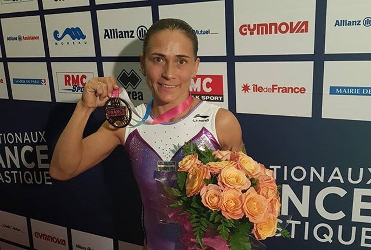 Оксана Чусовитина в 43 года завоевала золото Кубка мира по спортивной гимнастике