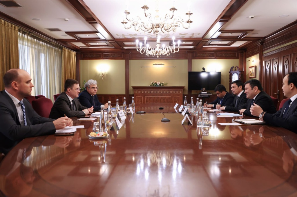 Ташкент и Москва обсудили увеличение поставок российской нефти и строительство новых объектов атомной энергетики в Узбекистане 