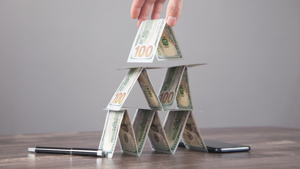 Власти Узбекистана начали расследование в отношении новой финансовой пирамиды и причастных к ней правоохранителей 