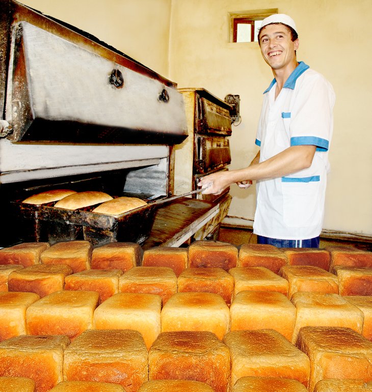 Узбекистан переходит на продажу хлеба по рыночной цене: его стоимость будет расти   