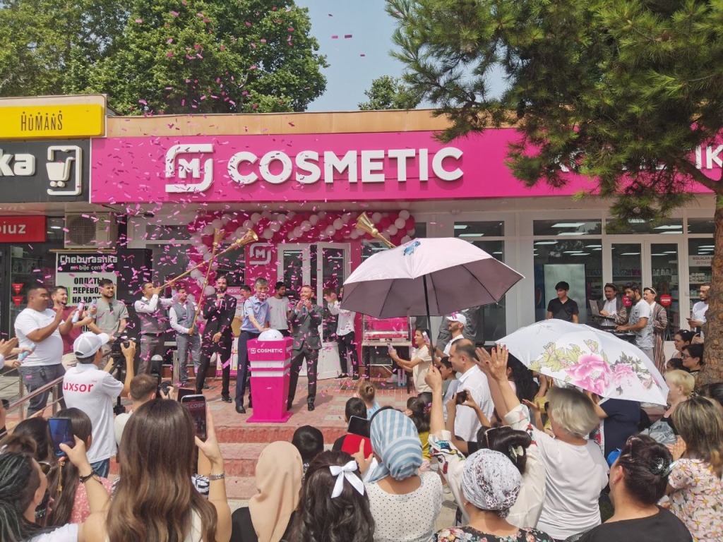 Российский ритейлер "Магнит" открыл свой первый магазин MCosmetic в регионах Узбекистана 