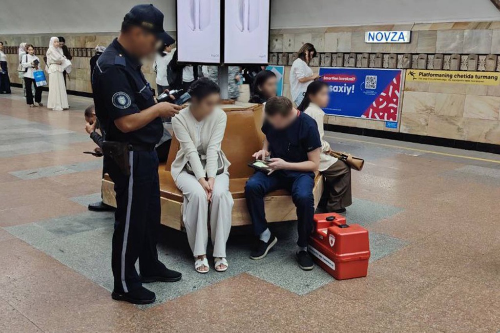 Пассажирке столичного метро стало плохо. Инцидент вновь поднял вопрос вентиляции и интервалов движения поездов