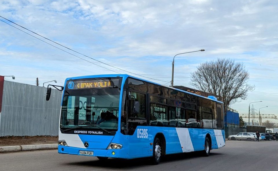В Ташкенте запустили новый автобусный экспресс-маршрут E-1 c необычной цветовой гаммой 