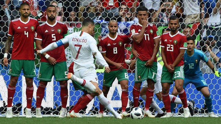 По голу за очко: Криштиану Роналду принес Португалии победу над Марокко