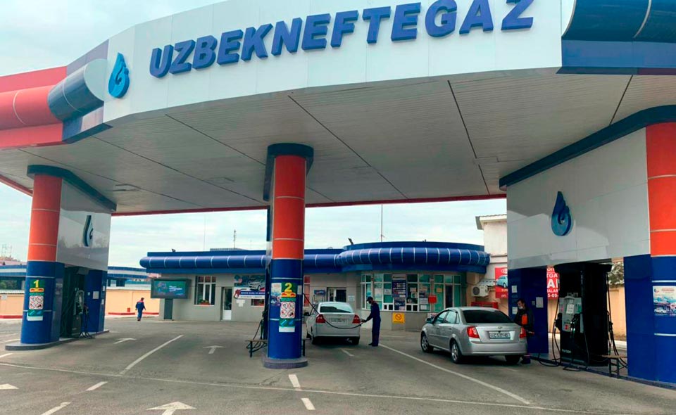"Узбекнефтегаз" с сегодняшнего вечера снизит стоимость самого популярного бензина АИ-80 на своих заправках до 6890 сумов  