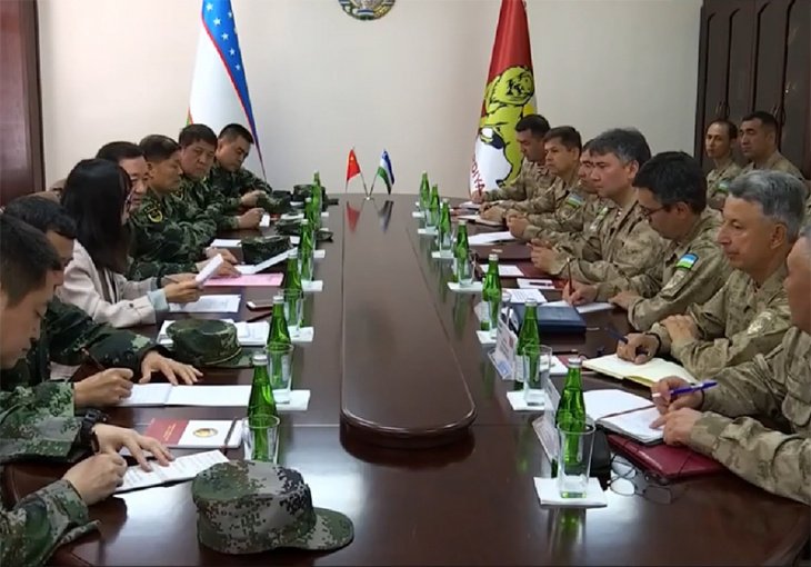 Узбекистан и Китай проводят совместные антитеррористические учения на полигоне "Фориш"