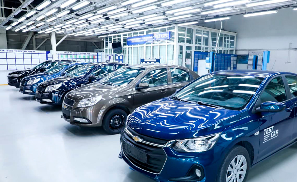 Президент поручил UzAuto Motors сообщить каждому покупателю точную дату доставки авто 