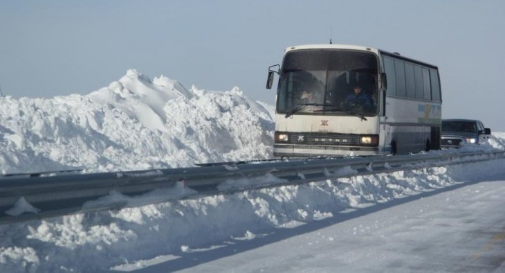 55 граждан Узбекистана чуть не замерзли в Казахстане из-за поломки автобуса