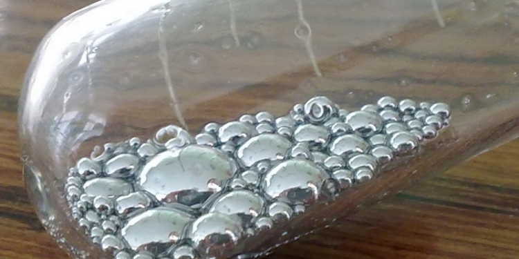 В Бухаре двоих жителей поймали на продаже ртути