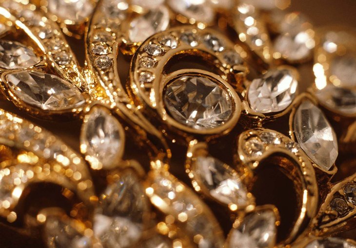 В Узбекистан пытались незаконно ввезти золотые украшения на полмиллиарда сумов
