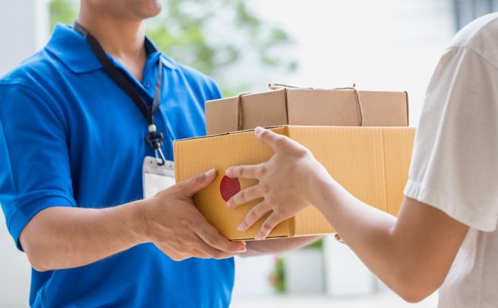 Объем почтовых и курьерских услуг в Узбекистане достиг 5,5 триллиона сумов