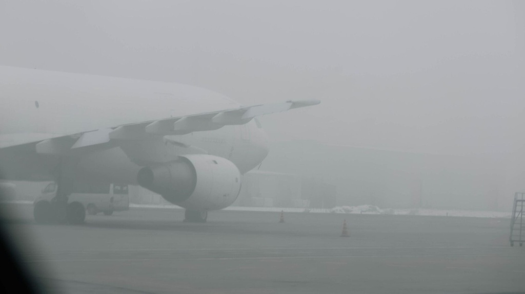 Сразу несколько самолетов не смогли приземлиться в узбекистанских аэропортах