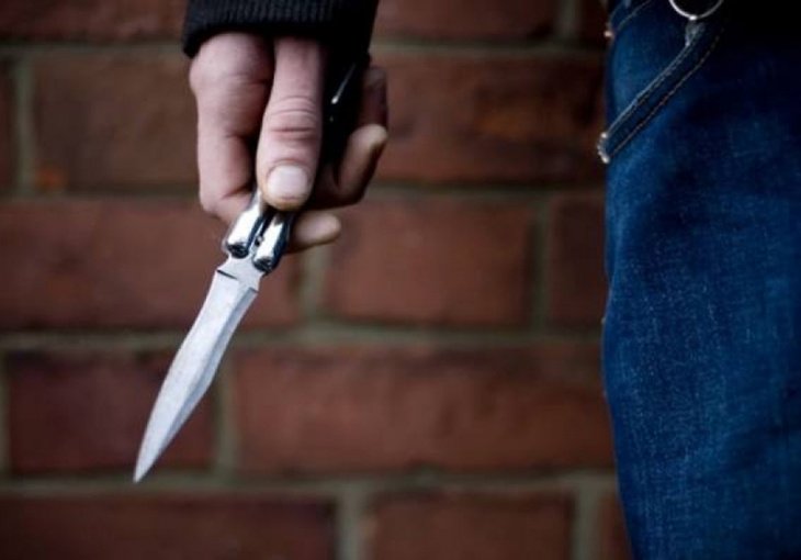 В Ташкенте учащийся колледжа ранил ножом однокурсника