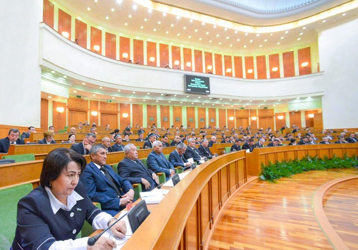Руководители Олий Мажлиса Узбекистана будут выезжать в регионы