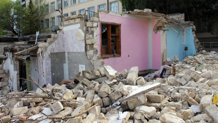 Житель Намангана получил компенсацию за снесенное жилье спустя восемь лет