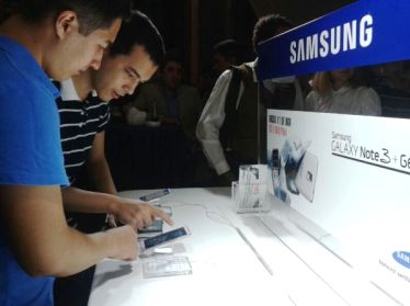 В Ташкенте представили Samsung Galaxy Note III и умные часы Galaxy Gear (фото)