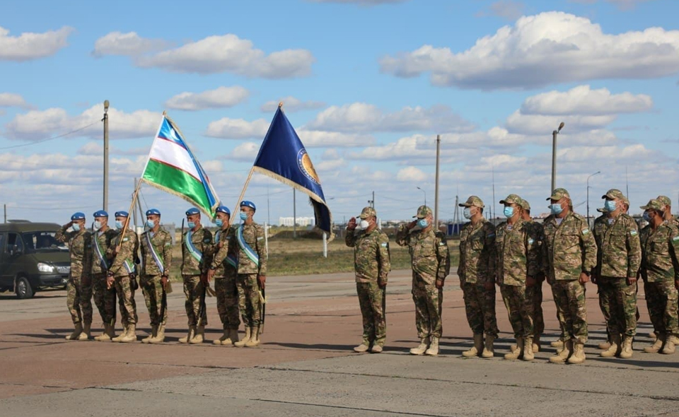 Военнослужащие Узбекистана участвуют в учениях ШОС "Мирная миссия-2021", проходящих в России 