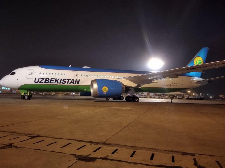 "Узбекистон хаво йуллари" получила четвертый Boeing 787-8 Dreamliner 