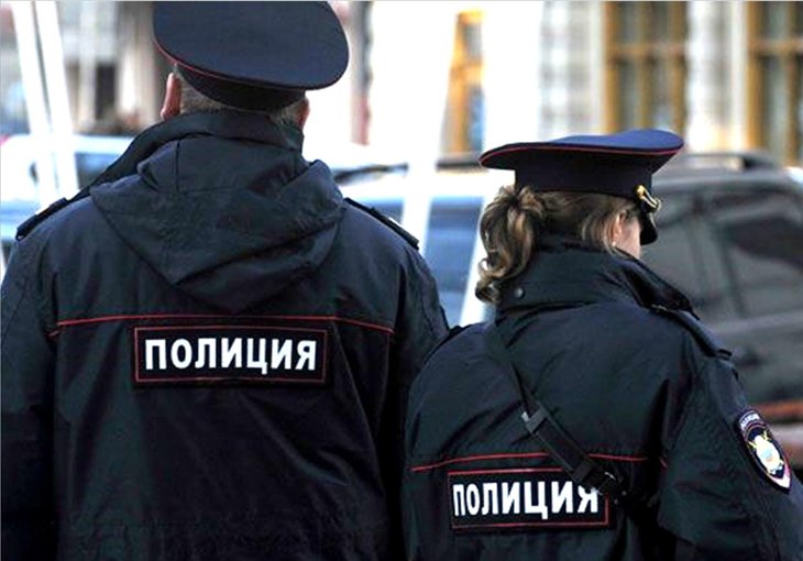 Двое полицейских пострадали в Москве во время задержания уроженца Узбекистана