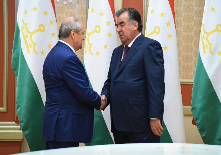 Камилов и Рахмон обозначили шаги для продвижения узбекско-таджикских отношений 