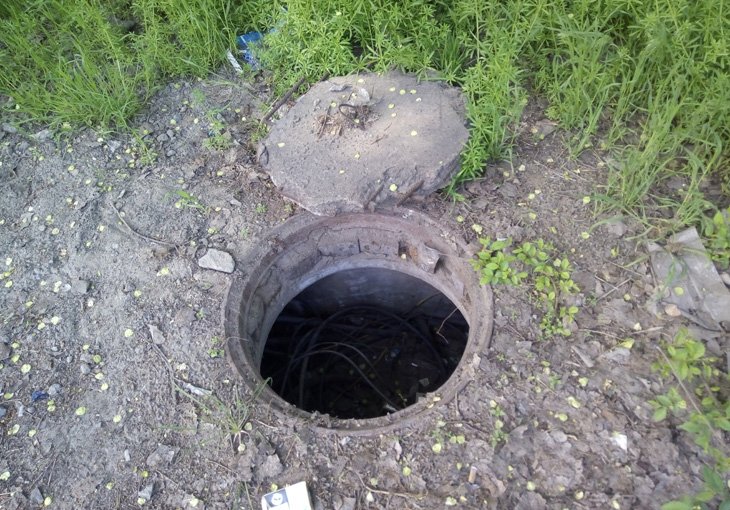 В Москве скончались трое рабочих из Узбекистана, надышавшихся болотным газом