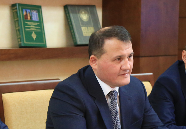 Министр занятости и трудовых отношений Узбекистана оставил свой пост 
