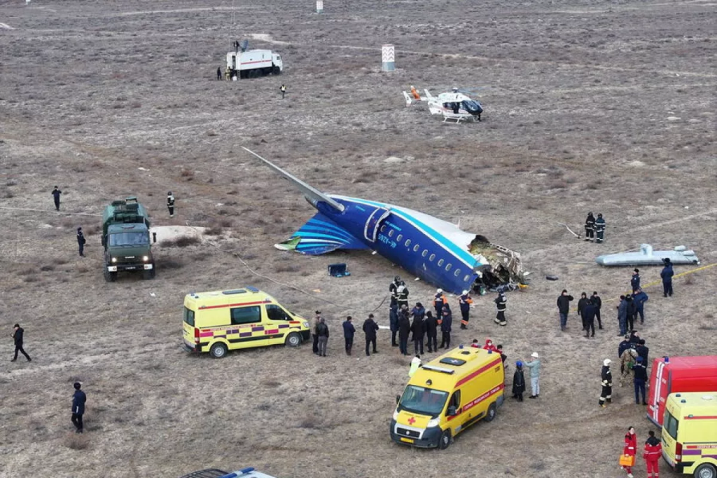 Алиев: Россия не совершала преднамеренной атаки на самолет AZAL, но должна признать вину