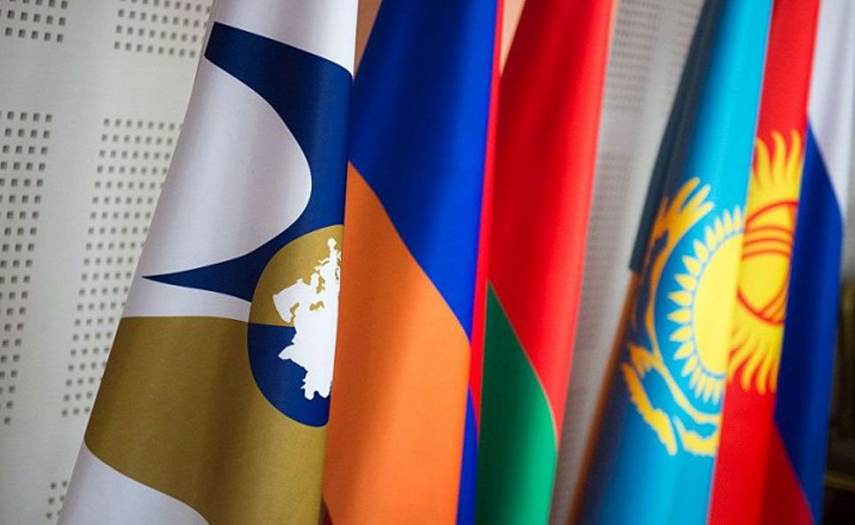 В Узбекистане назвали шесть основных преимуществ, которые получат узбекские мигранты от вступления в ЕАЭС