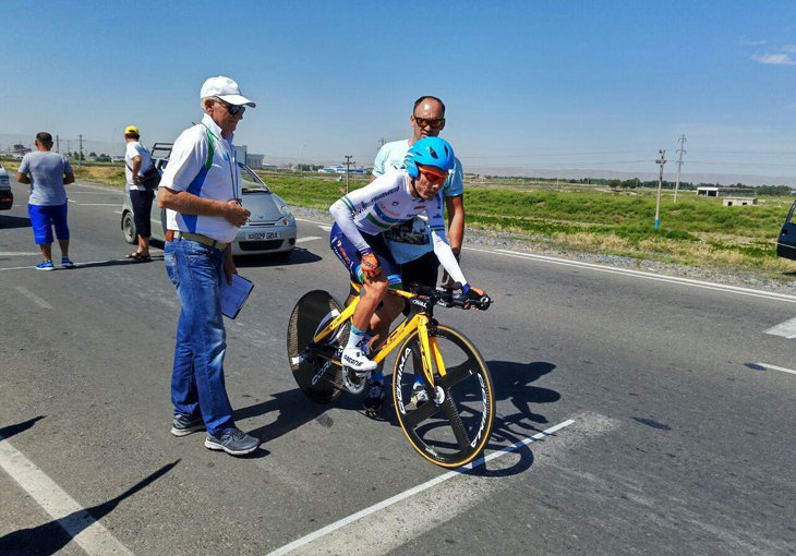 В Узбекистане стартовал Чемпионат по велоспорту на шоссе