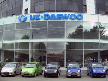 Продажи узбекских авто в России упали на 55%