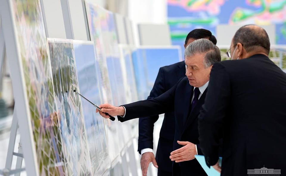 Мирзиёеву презентовали проект развития туристической инфраструктуры Самарканда 