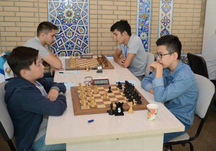 Шахматы: два тура в один день. В Ташкенте продолжаются зональные турниры ФИДЕ