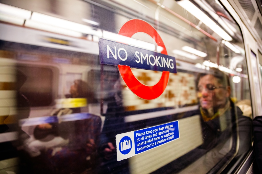 Почему Великобритания преуспела в борьбе с курением? Лучшие практики Туманного Альбиона