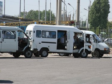 Узбекские водители продолжают перевозку пассажиров и грузов без лицензии 