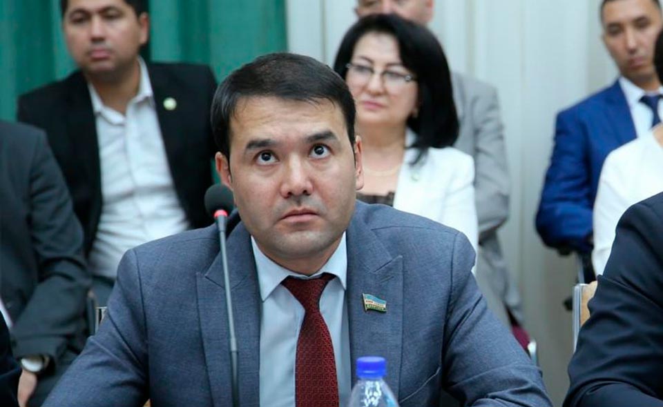 Депутат Расул Кушербаев заявил, что день, когда в Узбекистане разрешат однополые отношения, станет днем смерти страны