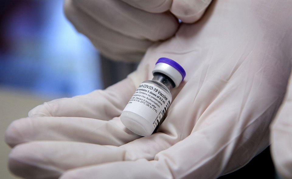 Узбекистан планирует получить 100 тысяч доз вакцины Pfizer-BioNTech
