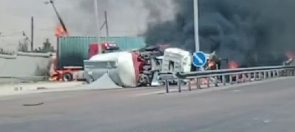 В ГУВД прокомментировали крупное ДТП в Ангрене. О пострадавших ведомство пока не говорит