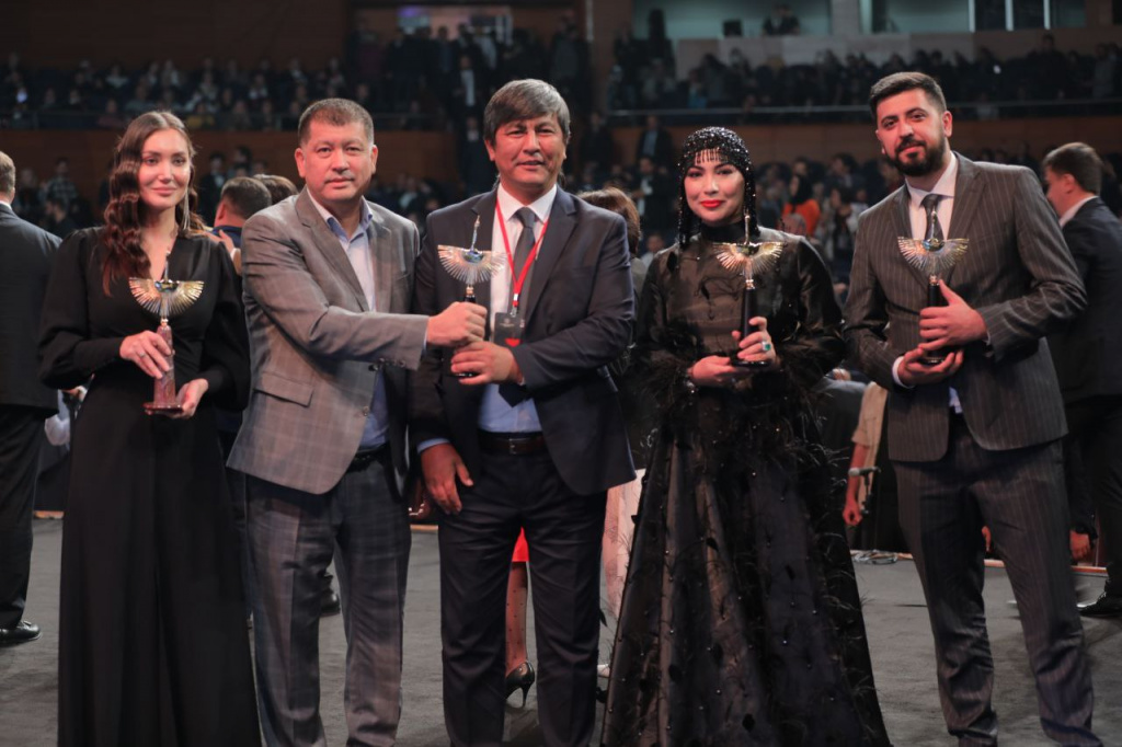 Фильм "Аёл кисмати" (Судьба женщины) получил Гран-при кинофестиваля "Коркут Ата" в Турции 