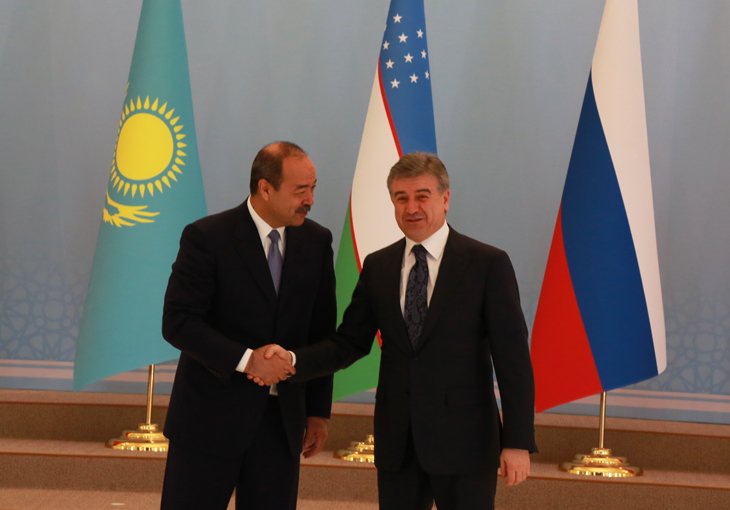 Узбекистан и Армения намерены открыть прямое авиасообщение