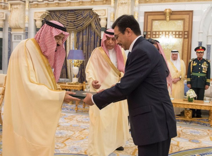 Король Саудовской Аравии пригласил Мирзиёева посетить его страну 