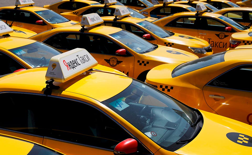 Узбекистан и "Яндекс" планируют добиться разрешения на использование прав узбекского образца при работе в такси в России 