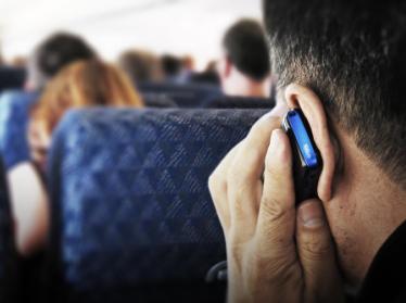 Узбекистанцы смогут пользоваться мобильной связью на бортах 27 авиакомпаний