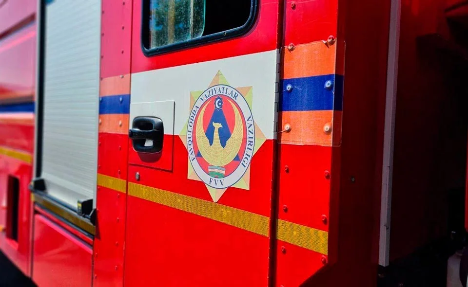 Выброшенный из машины окурок стал причиной пожара в Андижане 