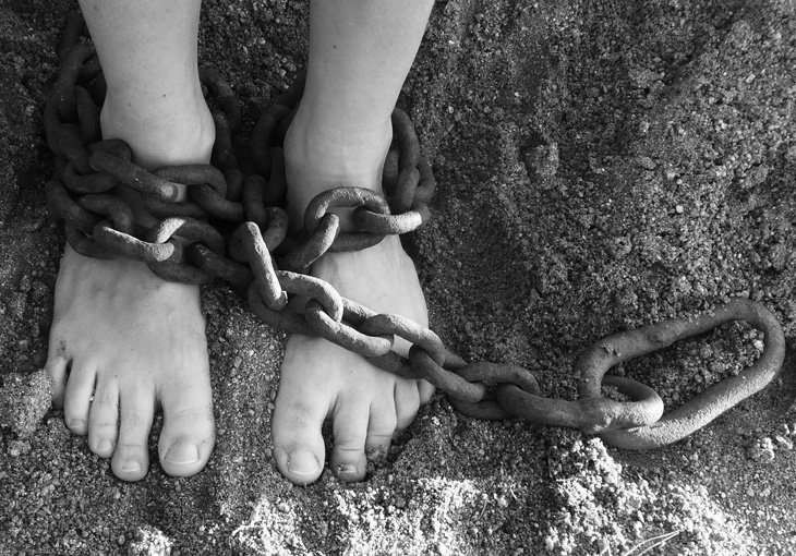 В США разыскивают троих иммигрантов из Узбекистана за торговлю людьми (фото)
