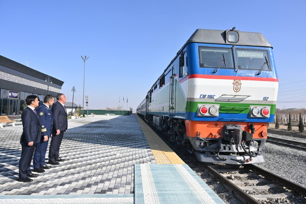 Из Ургута в Самарканд запустили поезда