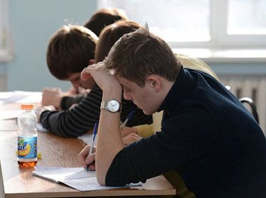 В Узбекистане утвердили перечень болезней, с которыми можно будет не сдавать экзамены 