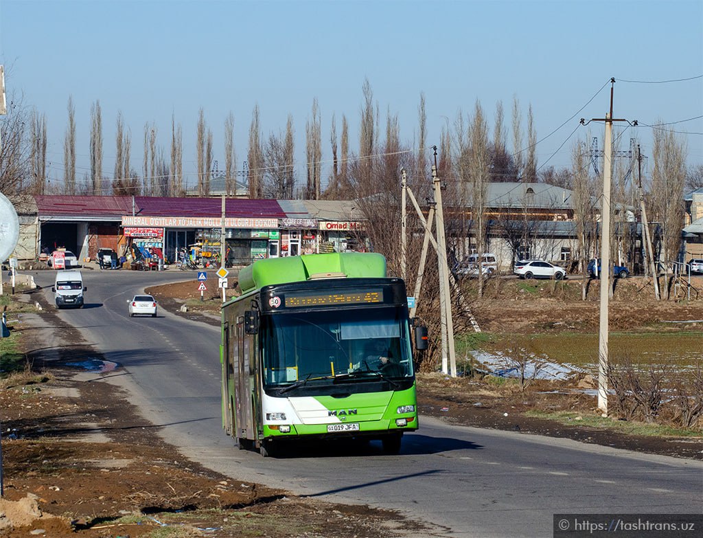В Ташкенте три автобусных маршрута вернули на прежний путь