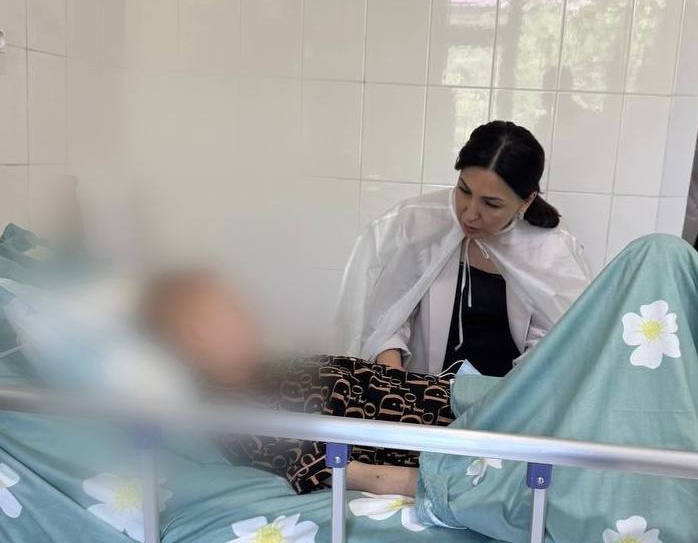 Медики не подтвердили связь между заболеваниями и насилием в деле девочки из Ангрена