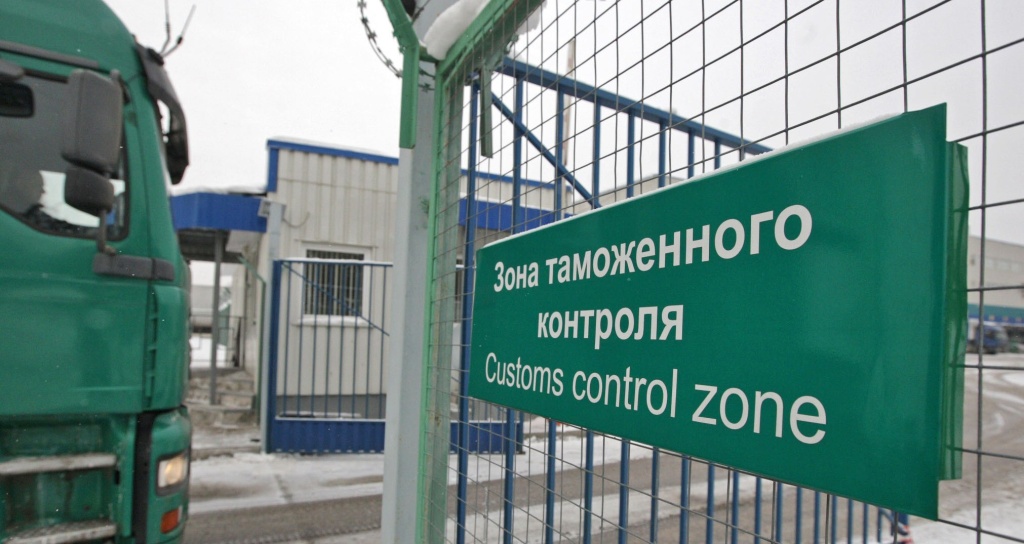 Электронные документы, два коридора для авто и приложение для подачи деклараций. Узбекистан реформирует таможню