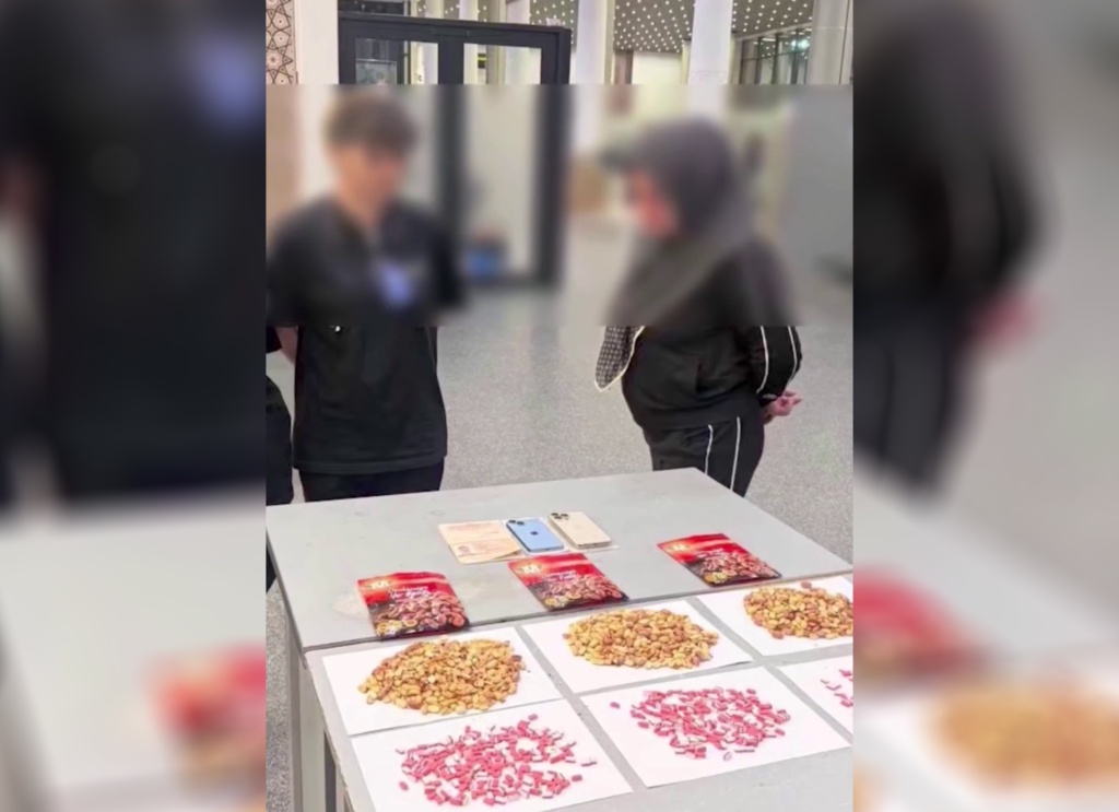 В аэропорту Ташкента пассажир попался на контрабанде экстази, согласившись доставить чужую посылку за 35 долларов